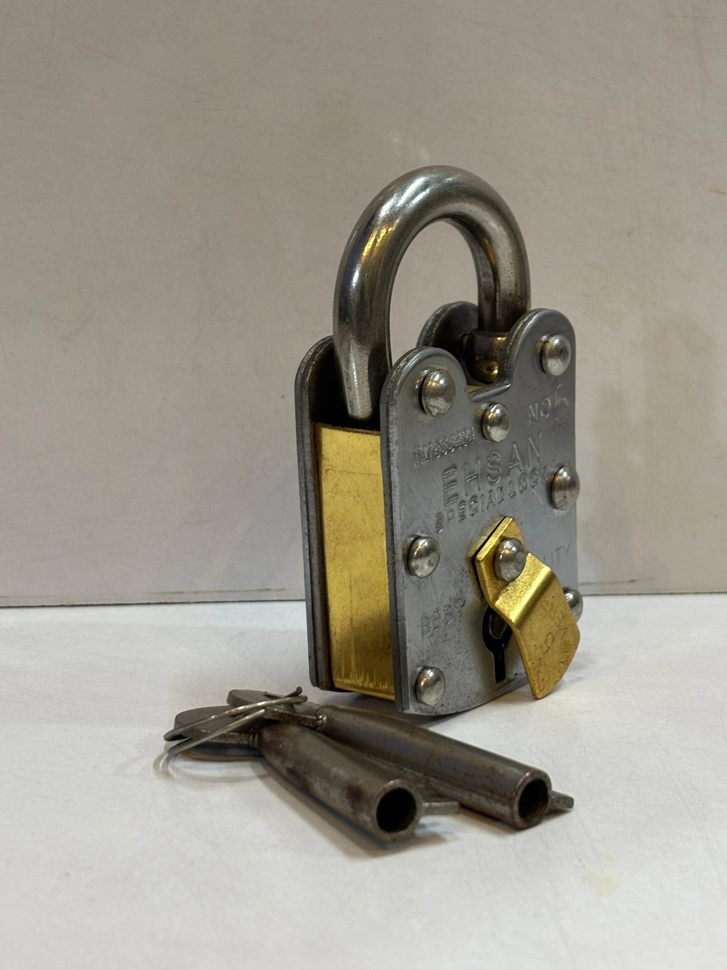 Ehsan Desi Lock Pad – Durable Steel Security Pad Lock | shop online - Auzaar Khana
