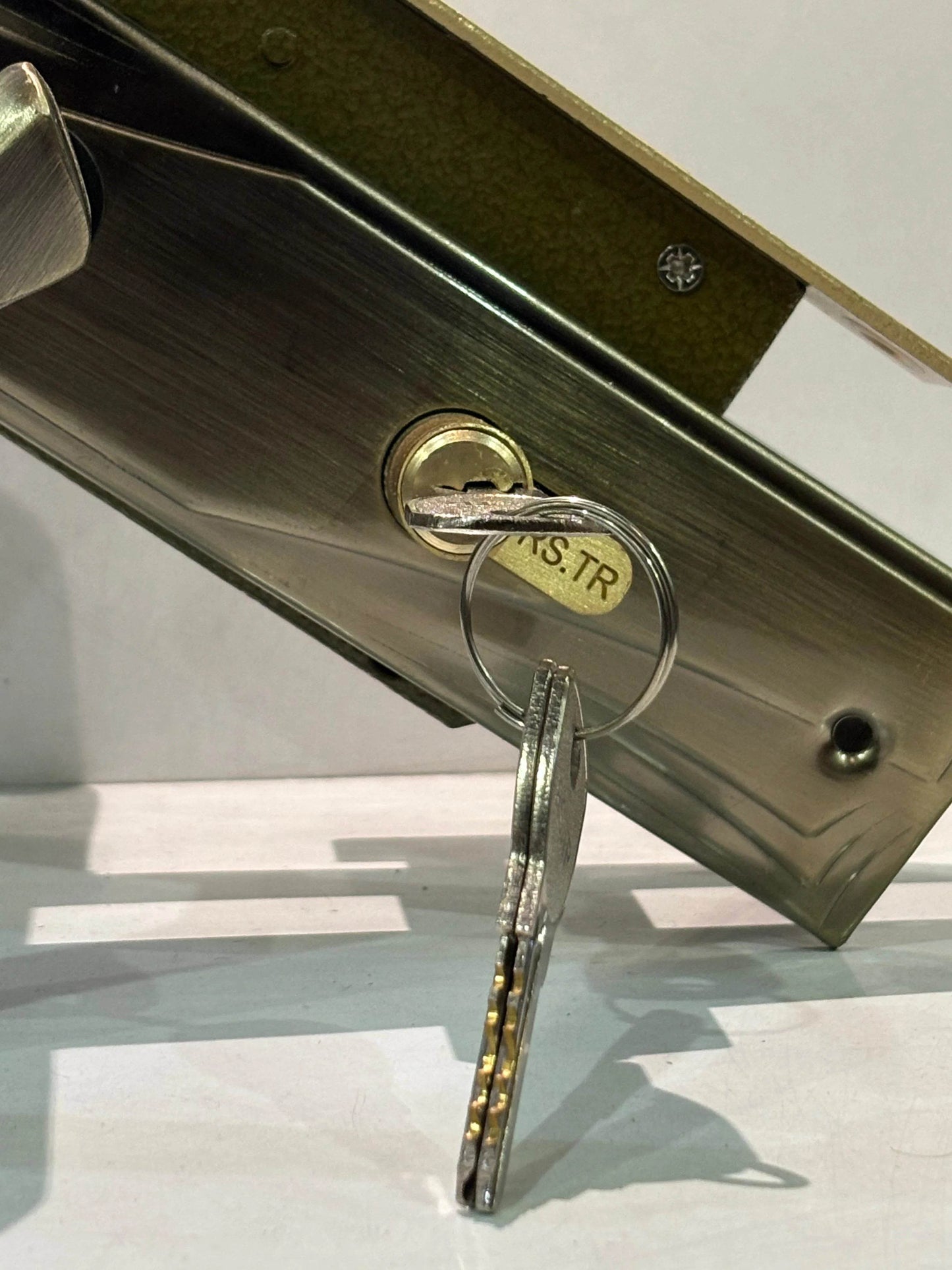 Handle Lock – Reliable Door Lock for Everyday Use - Auzaar Khana