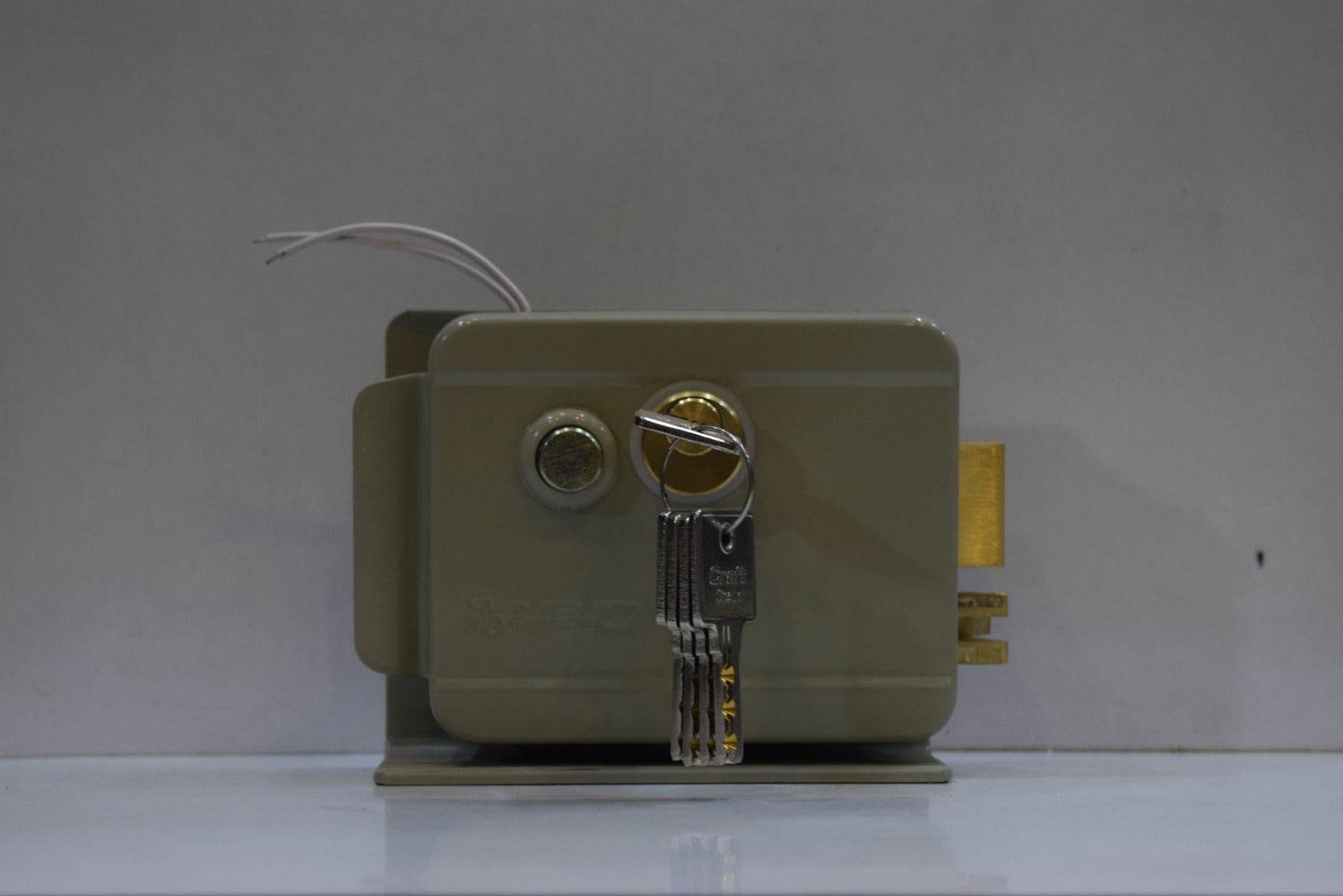 Shop Electric Night Latch Lock – Smart Security for Modern Homes and Offices - Auzaar Khana