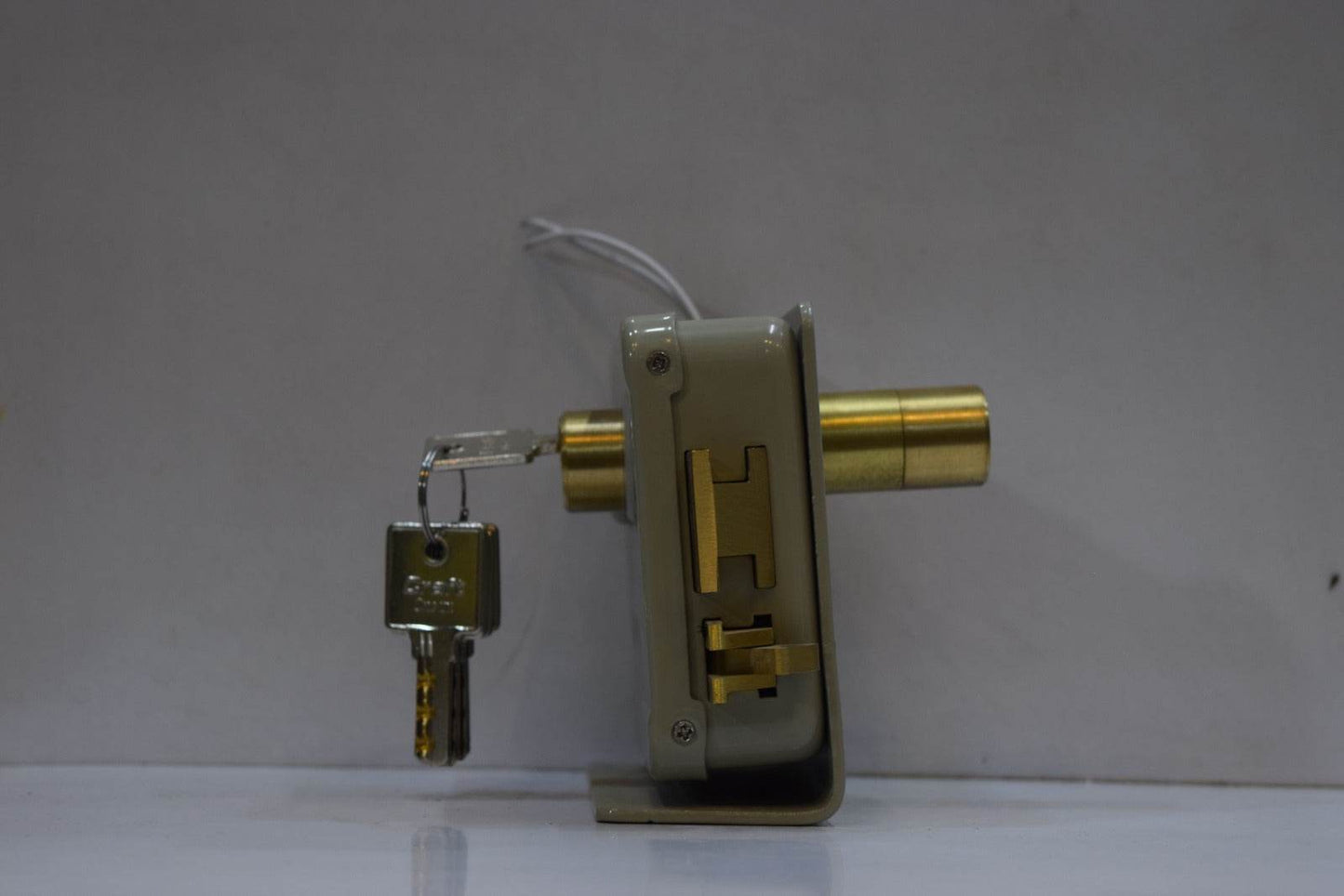 Shop Electric Night Latch Lock – Smart Security for Modern Homes and Offices - Auzaar Khana