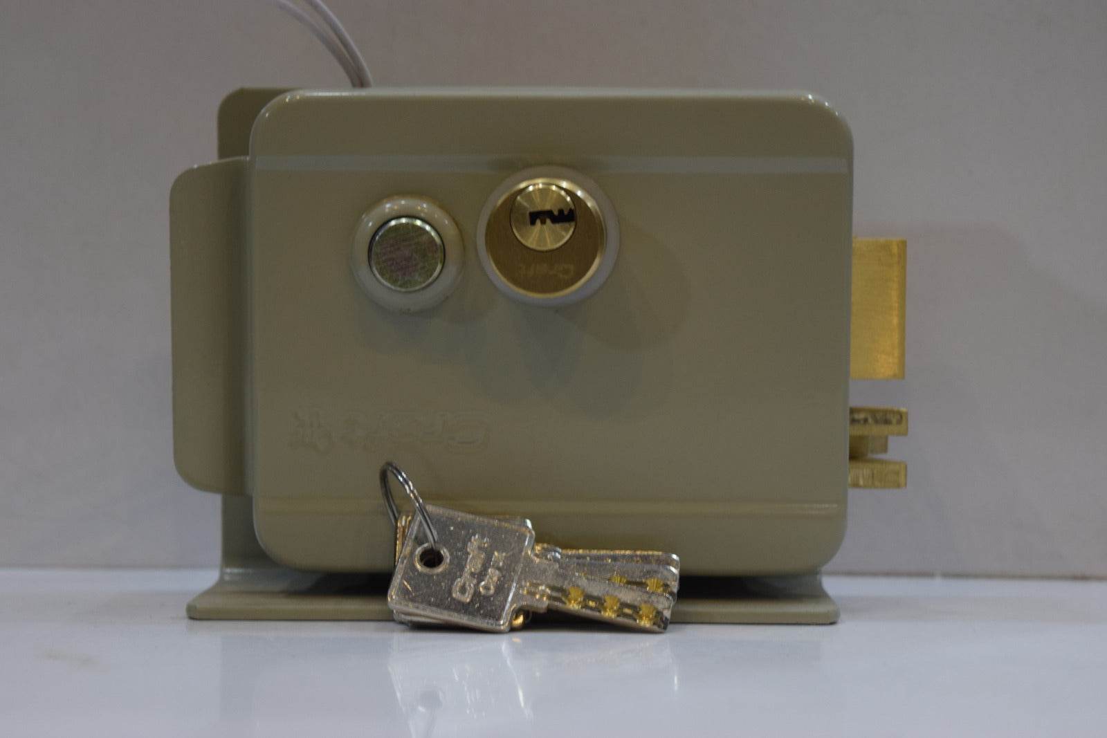 Shop Electric Night Latch Lock – Smart Security for Modern Homes and Offices - Auzaar Khana