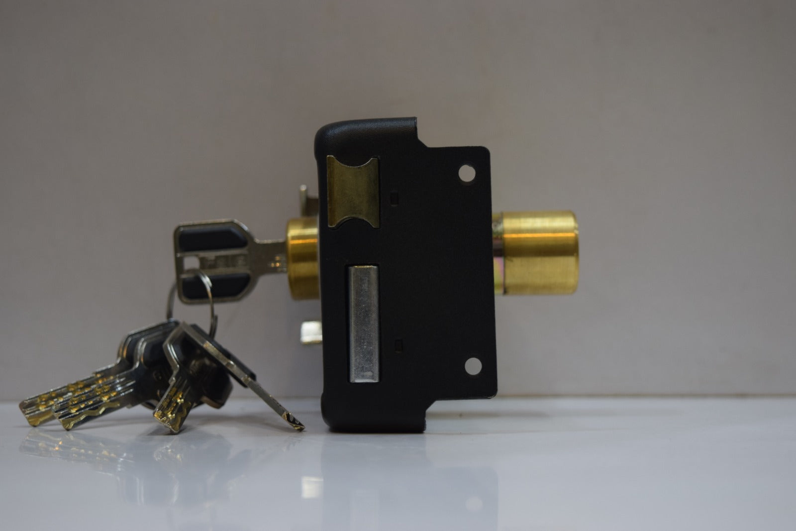 Night latch lock