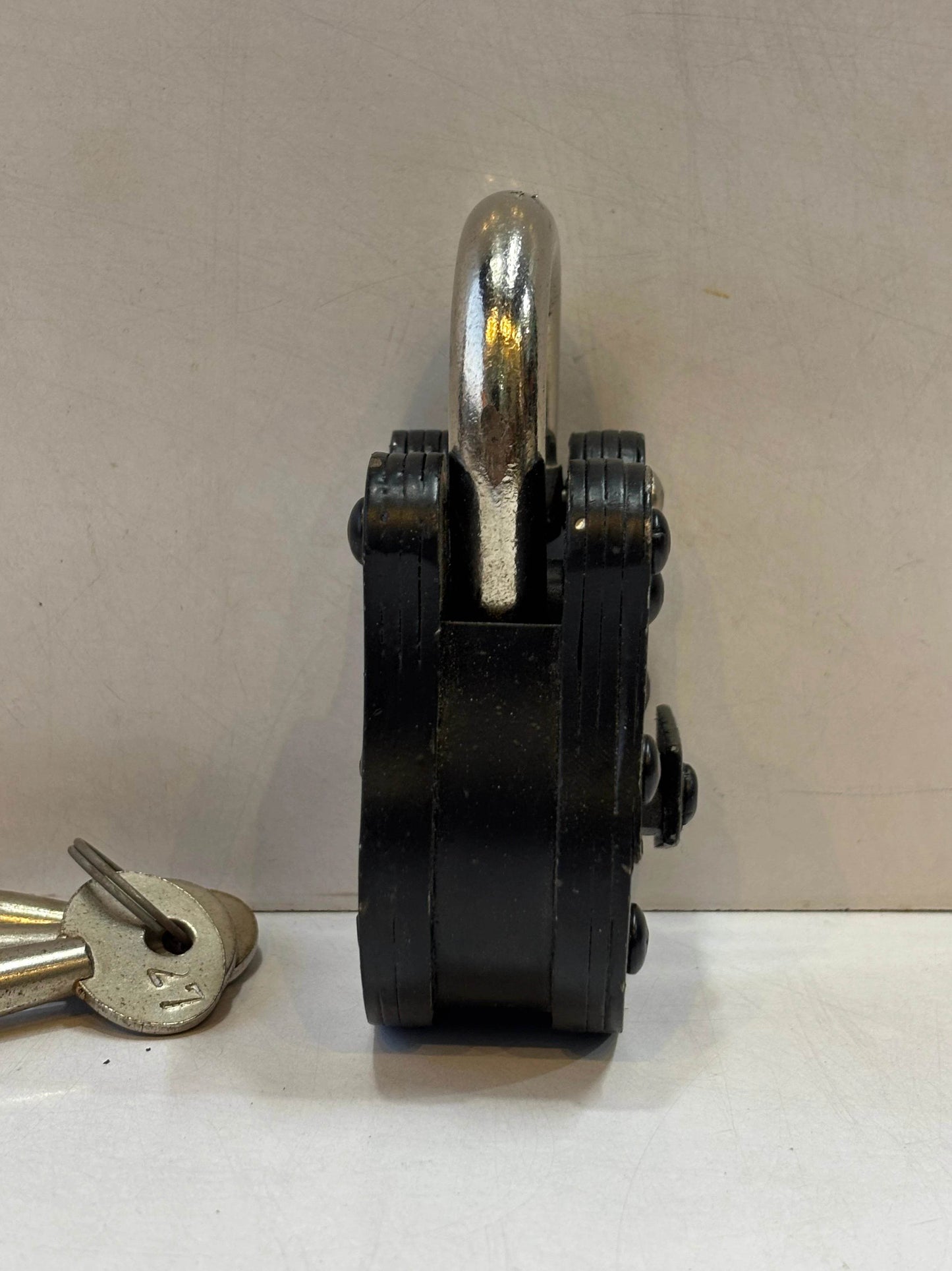 HP Desi Lock – Strong, Reliable & Affordable Security Solution - Auzaar Khana