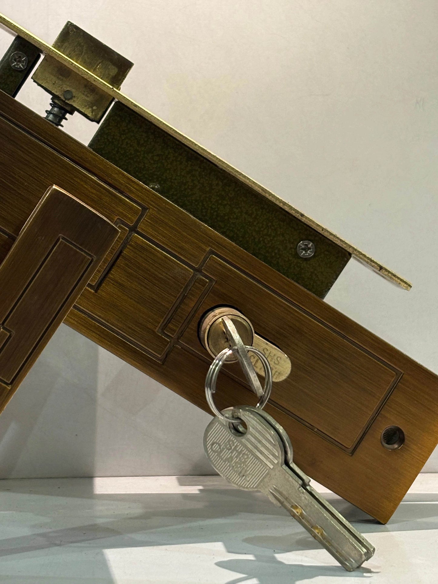 Premium Handle Lock – Classic Door Lock Design with Heavy-Duty Build - Auzaar Khana