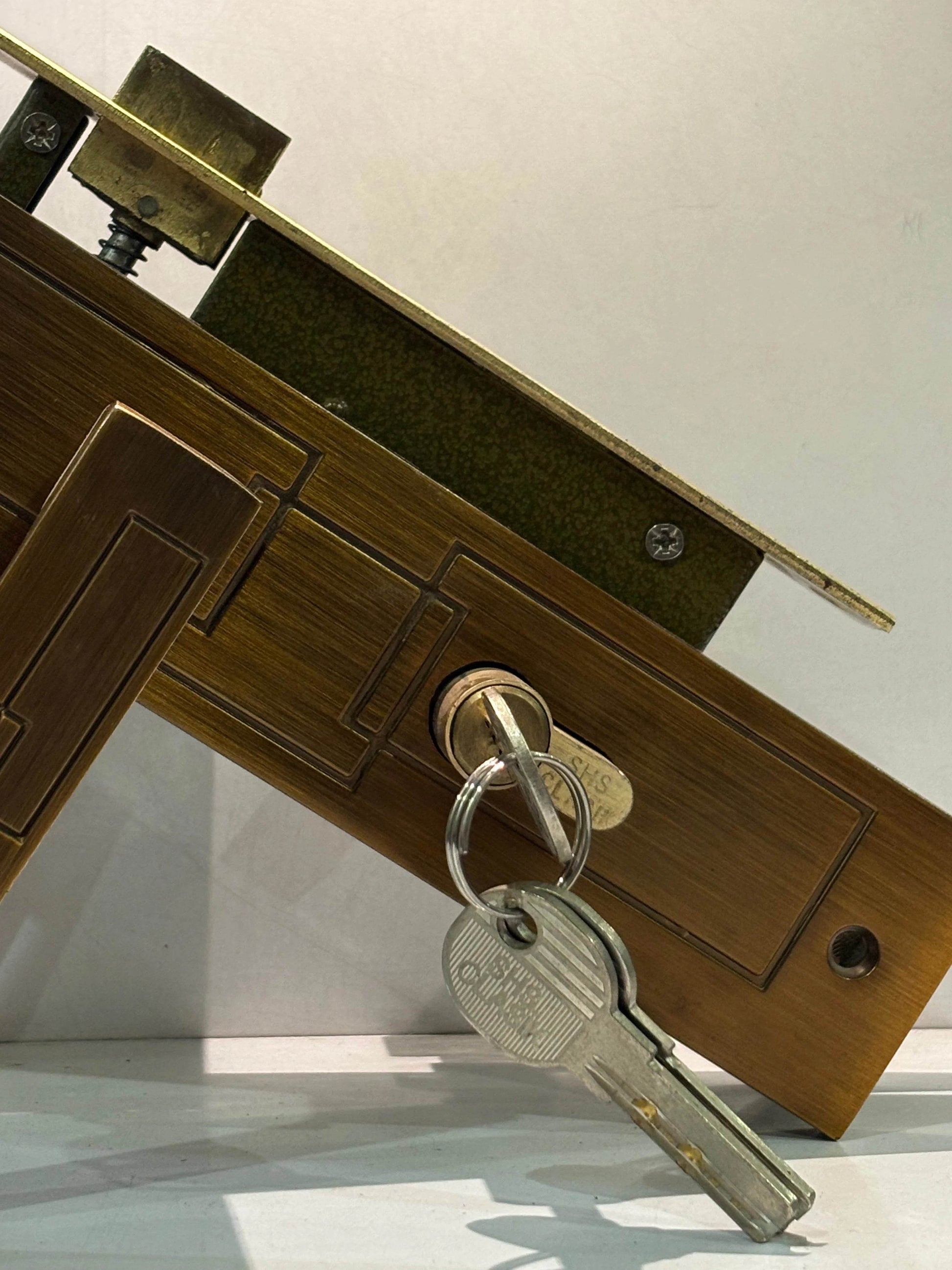 Premium Handle Lock – Classic Door Lock Design with Heavy-Duty Build - Auzaar Khana